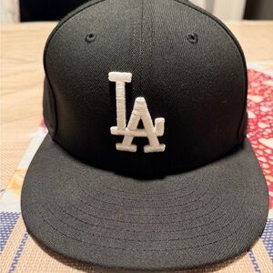 LA Dodgers fitted black hat 7 5/8